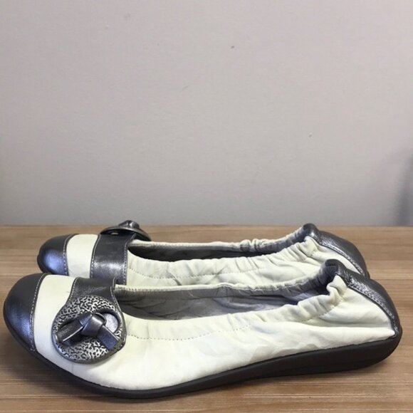 Fugitive Koka Moccasin Shoes - Picture 2 of 4